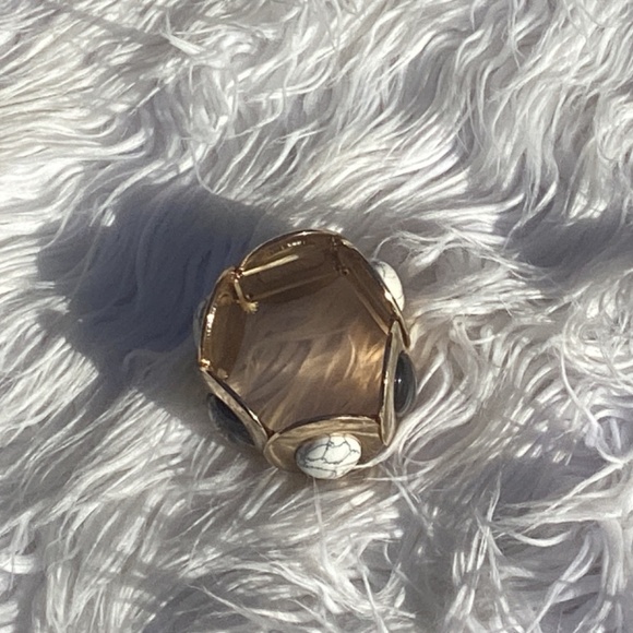 Gold Tone Stone Oval Stretch Bracelet - Picture 4 of 7